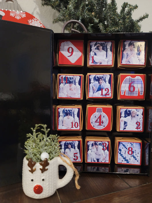 Kpop Advent Calendar | 12 days of Christmas