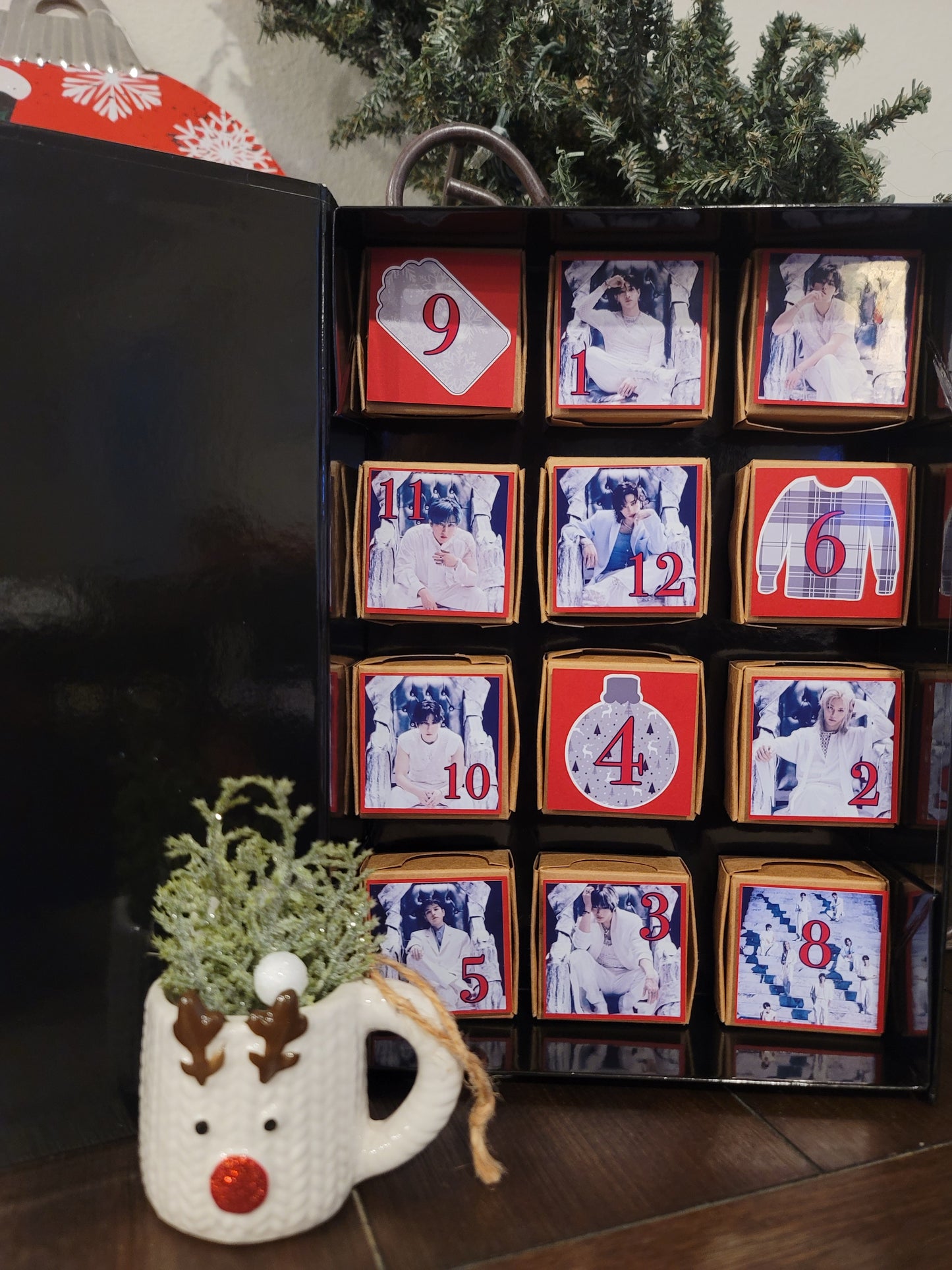 Kpop Advent Calendar | 12 days of Christmas