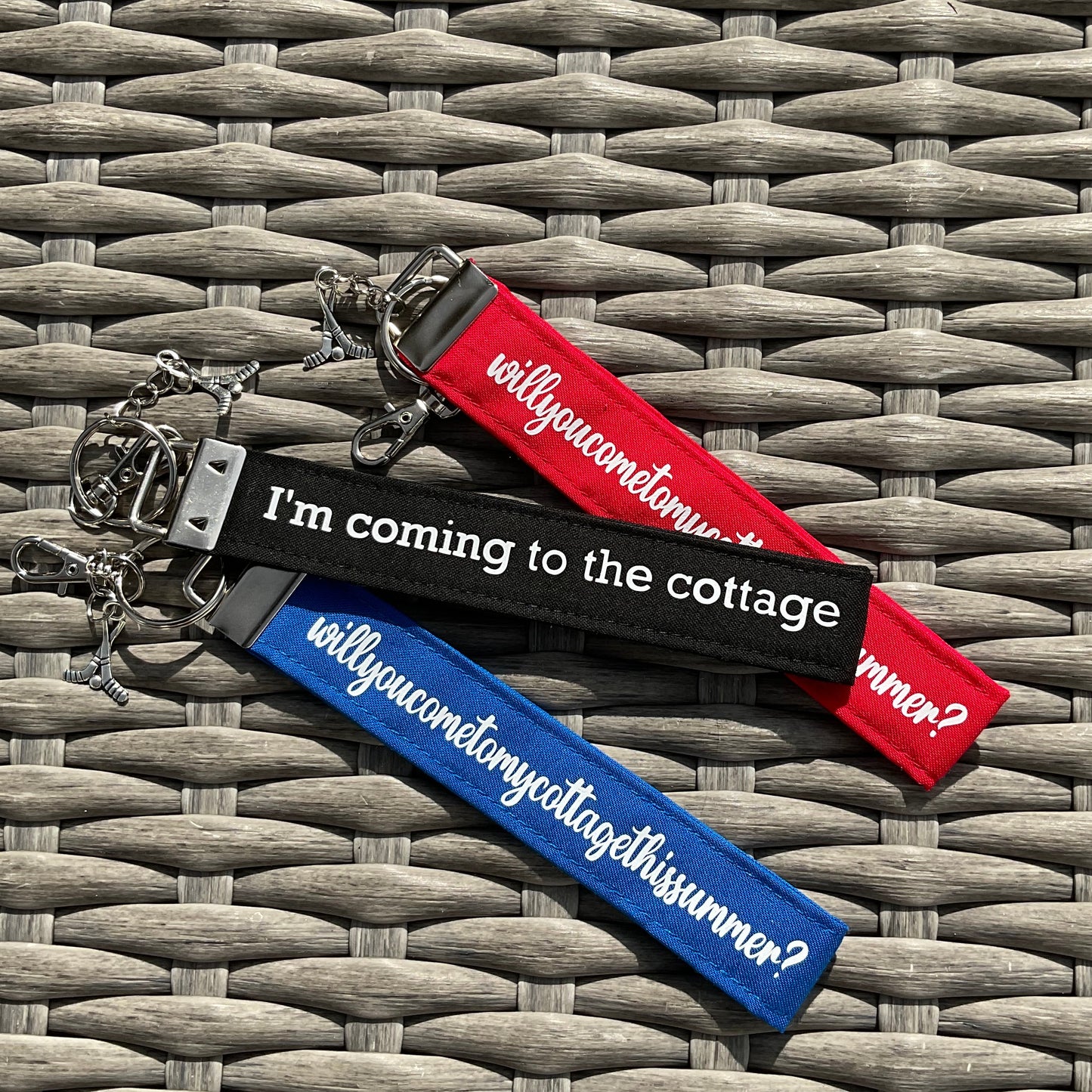 HR cottage fabric wristlet keychain